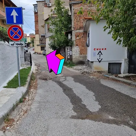 Hera's * Tirana
